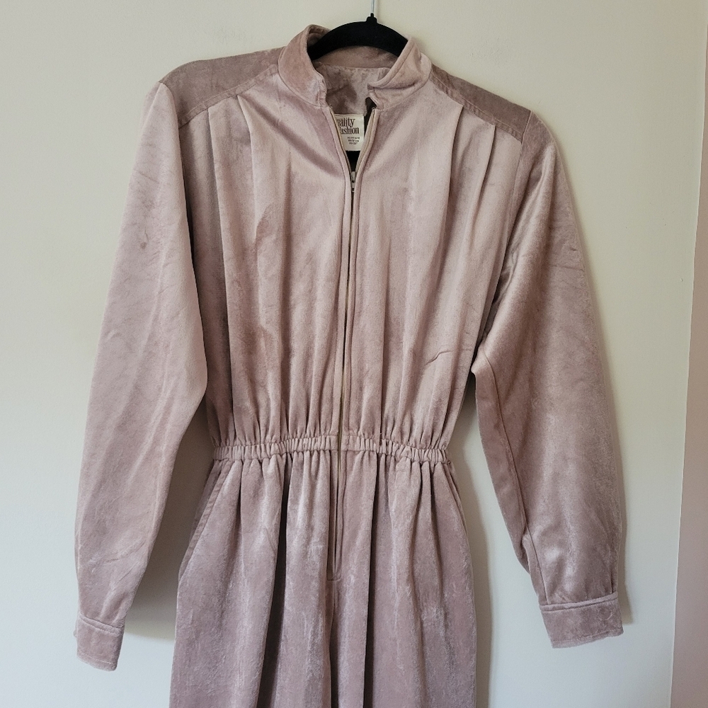 Vintage 80s Velvet Beige Tan Long Sleeve Jumpsuit Loungewear Onesie - Picture 5 of 8